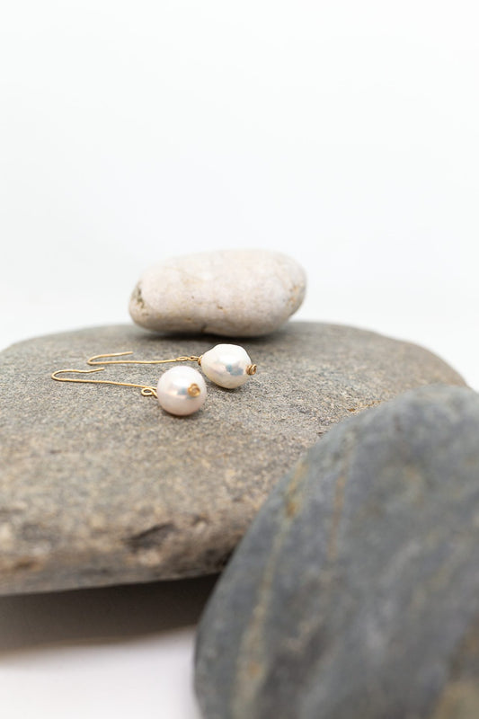CLARE MASON – Gold & Pearl Drop Earrings