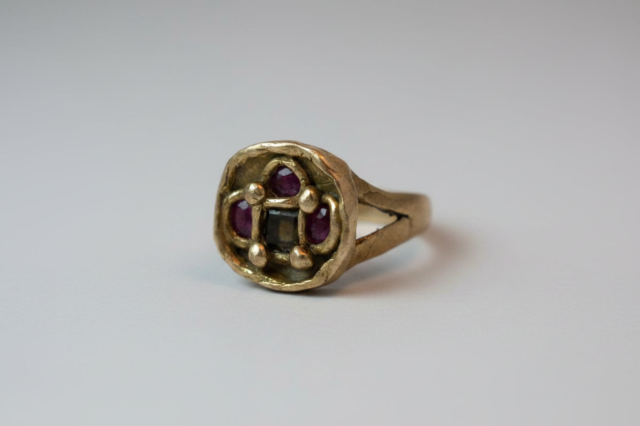 HOUSE OF AQUILA - Ritual Jewellery - Dwynwen Ring