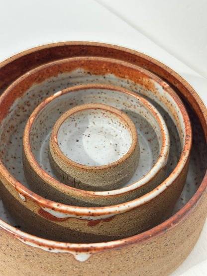 Lucy Rutter -Set Sixteen tondo (Shino)