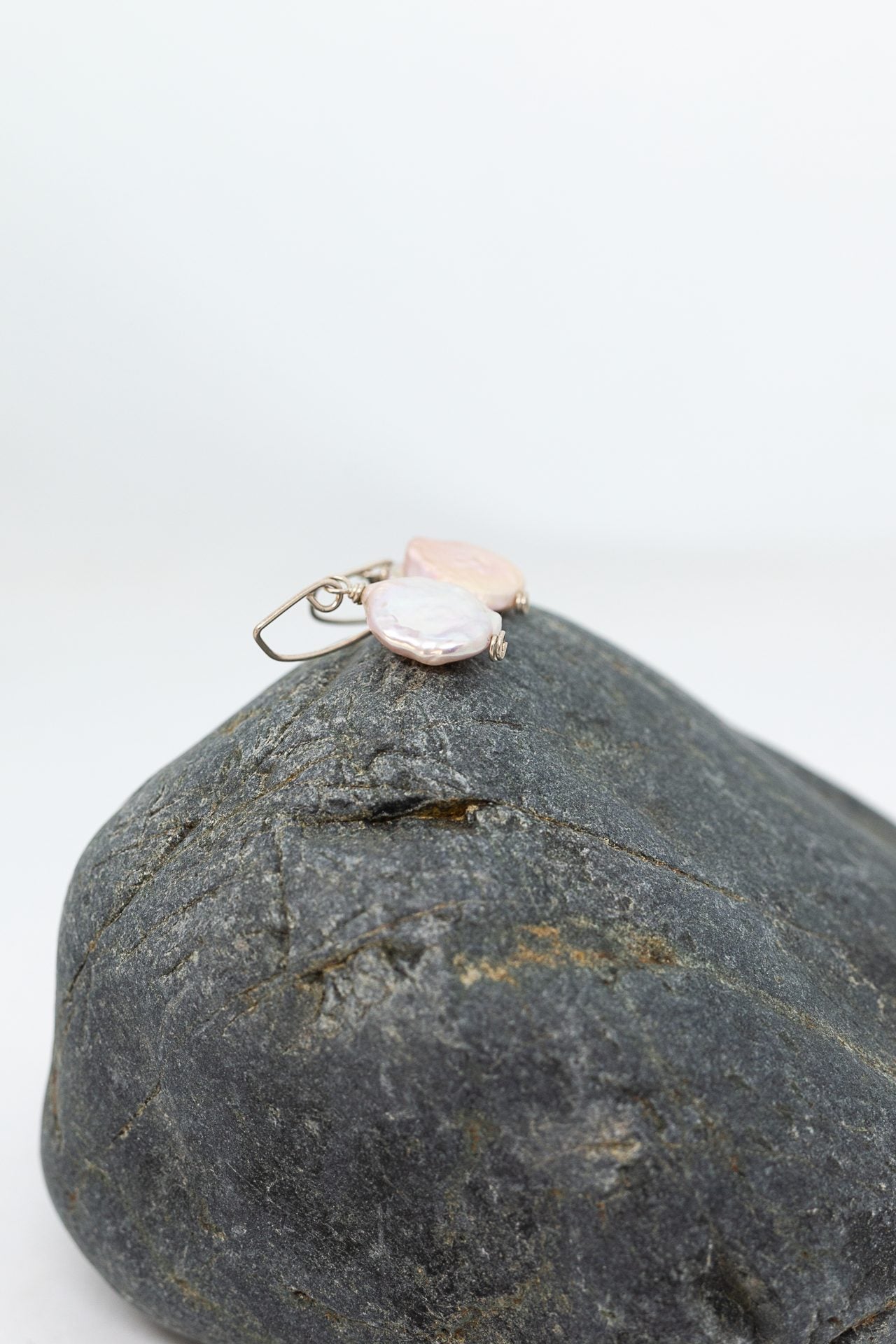 CLARE MASON – Silver & Pearl Drop Earrings